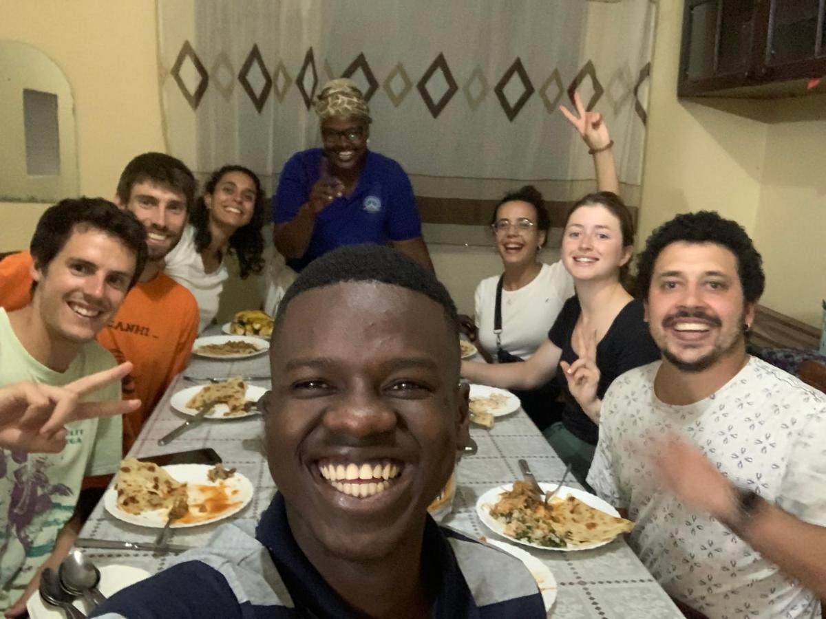 Ostello Jj & Je Family House Dar es Salaam Esterno foto