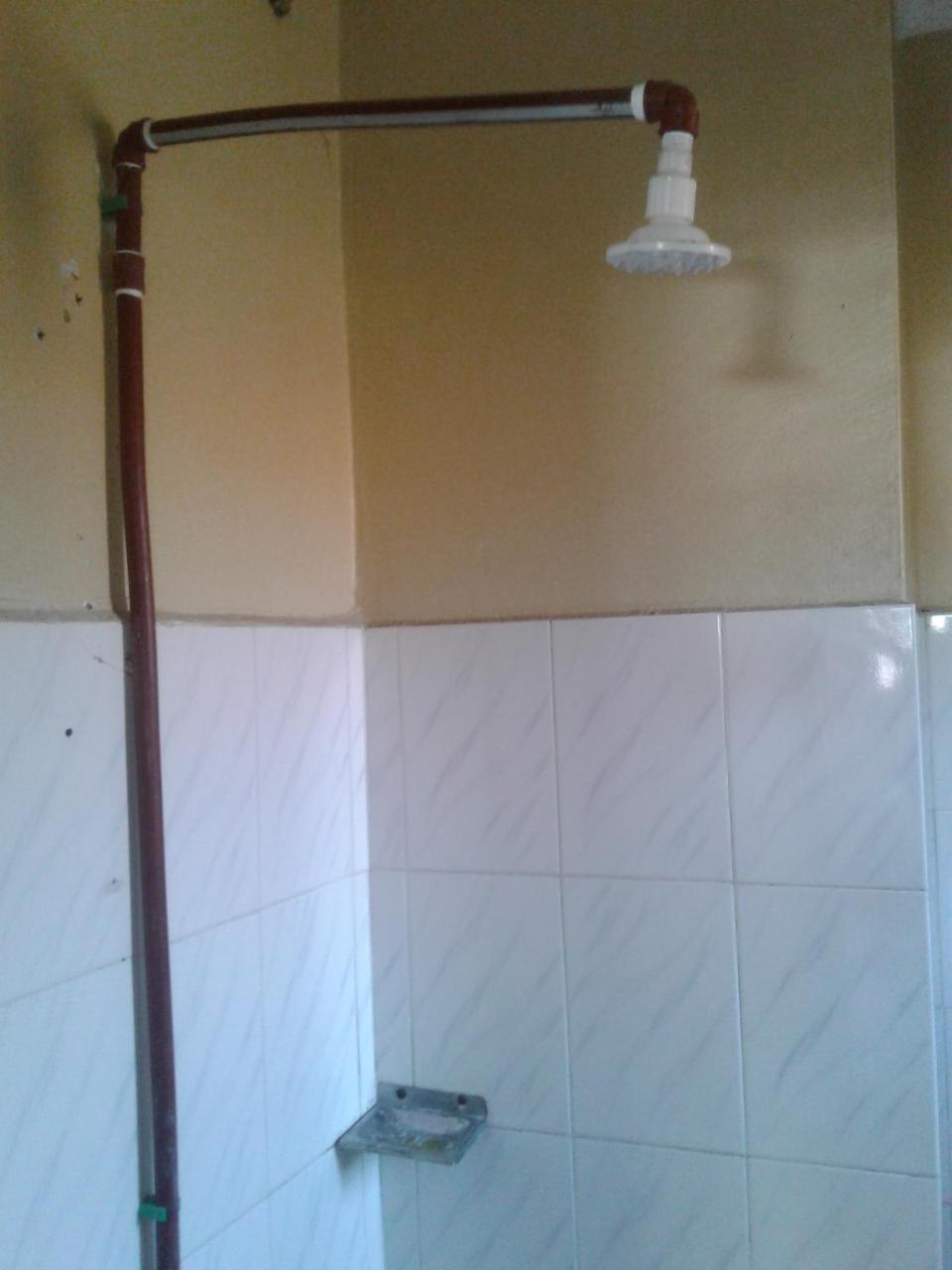 Ostello Jj & Je Family House Dar es Salaam Esterno foto